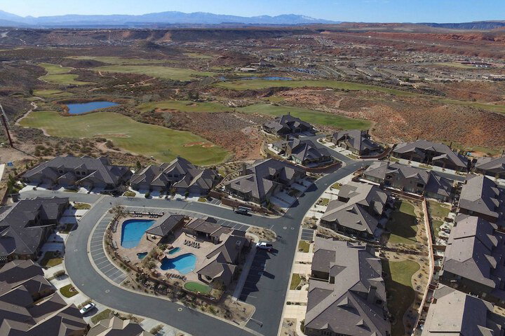 Zion Escapes - thumb 0