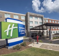 Holiday Inn Express  Suites Commerce an IHG Hotel - Accommodation Ohio