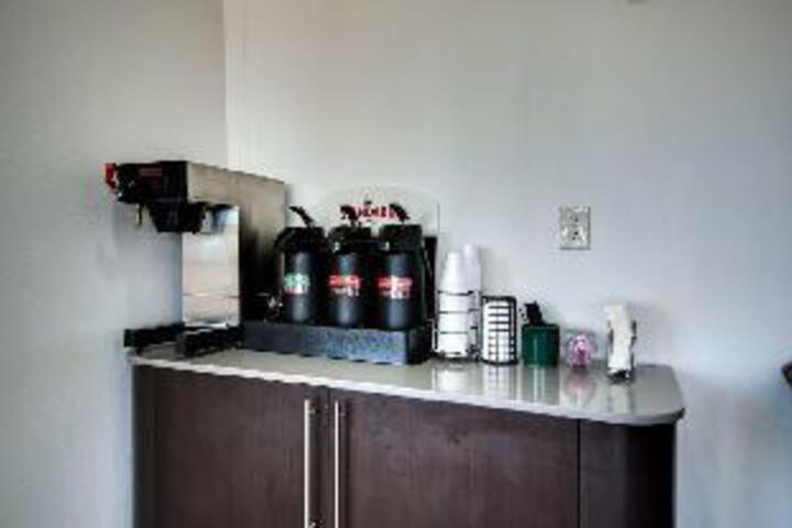 Red Carpet Inn Jennings - thumb 2