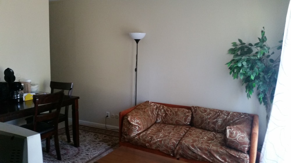 Bed And Breakfast - thumb 1