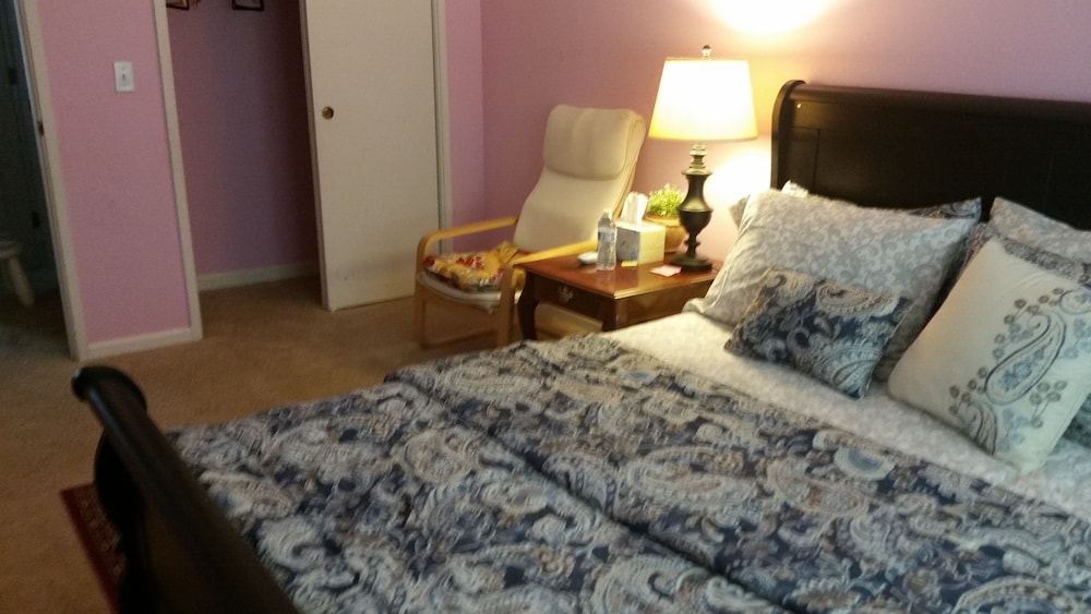 Bed And Breakfast - thumb 4