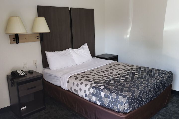 Rodeway Inn - thumb 5