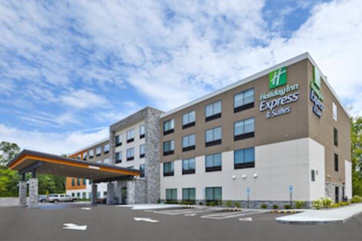 Holiday Inn Express And Suites Painesville - Concord, An IHG Hotel
