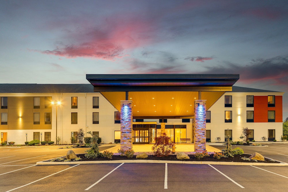 Holiday Inn Express Hotel & Suites Troy, An IHG Hotel