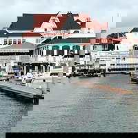 Tavern on the Bay Resort