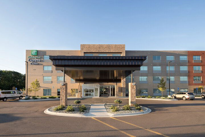Holiday Inn Express & Suites Kalamazoo West - thumb 1