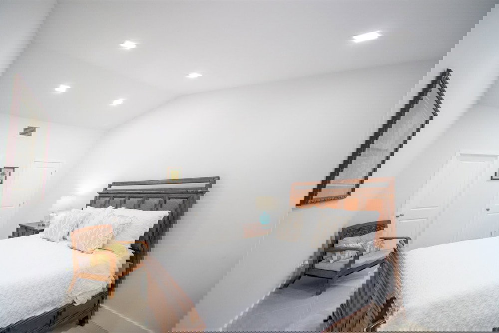 Like New Miami Springs Family Home - thumb 5