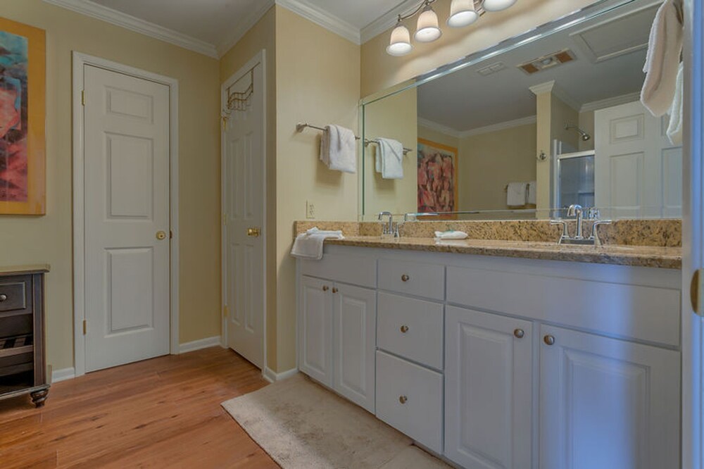 Ala. White Sands By Meyer Vacation Rentals - thumb 3