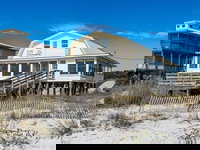 Surfin Inn by Meyer Vacation Rentals