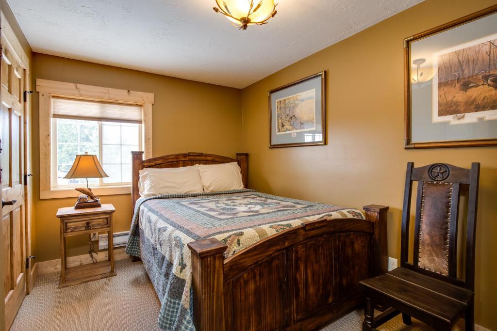 Snake River Roadhouse By KABINO - thumb 5