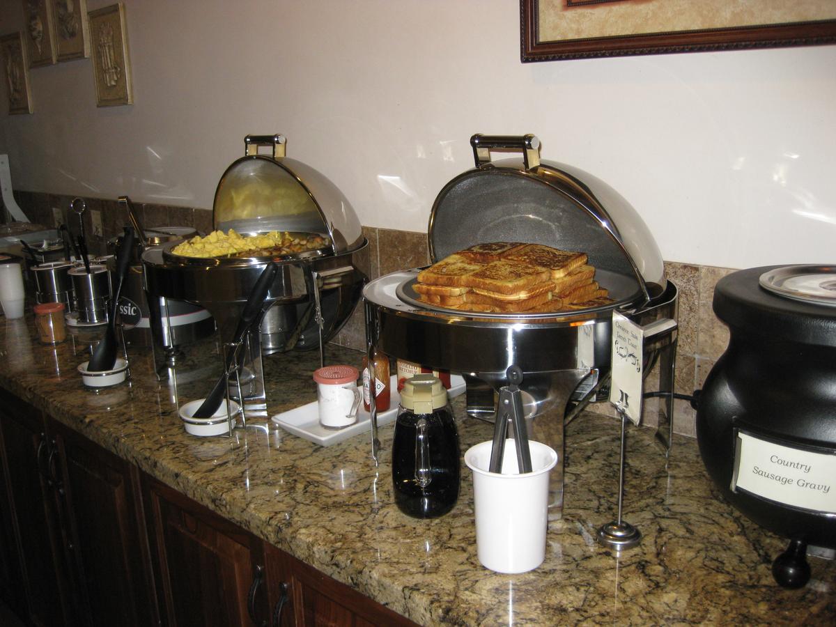 Le Ritz Hotel & Suites - thumb 4