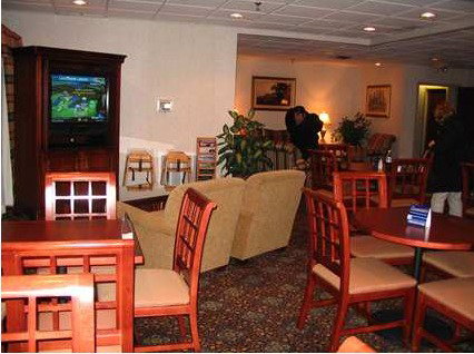 Hampton Inn East Peoria - thumb 17