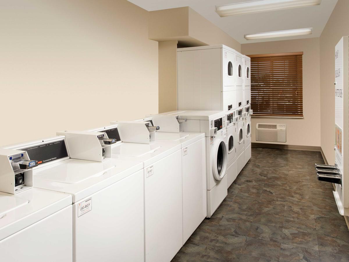 WoodSpring Suites Evansville - thumb 12