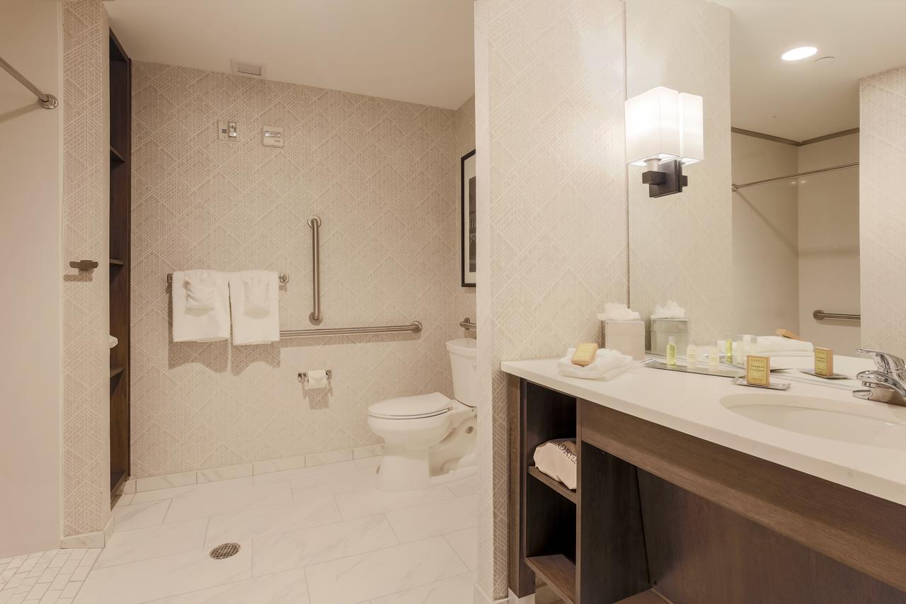 DoubleTree By Hilton Evansville - thumb 30