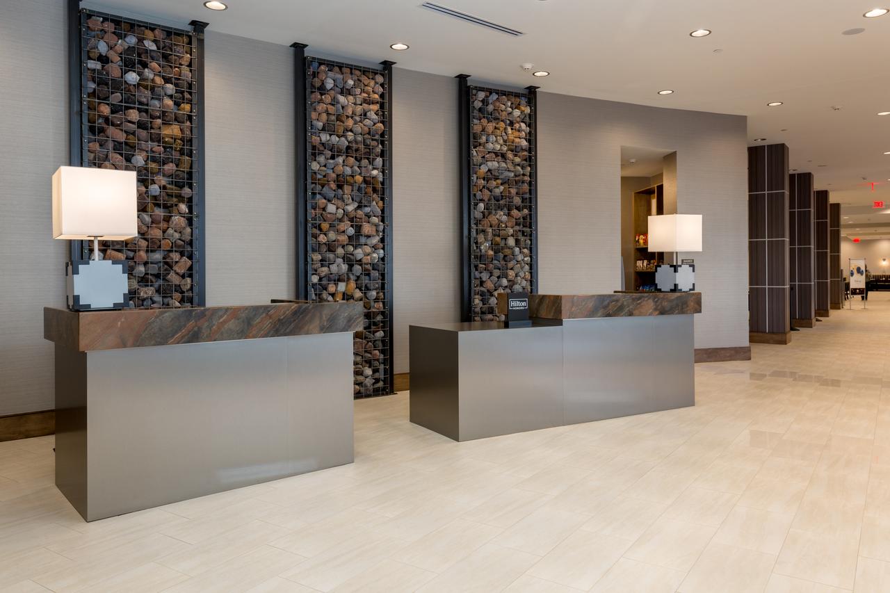 DoubleTree By Hilton Evansville - thumb 2