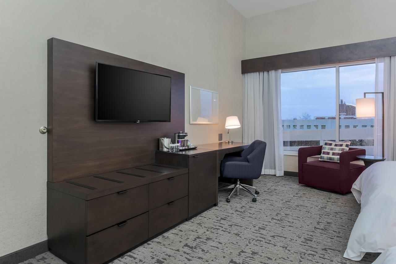DoubleTree By Hilton Evansville - thumb 23