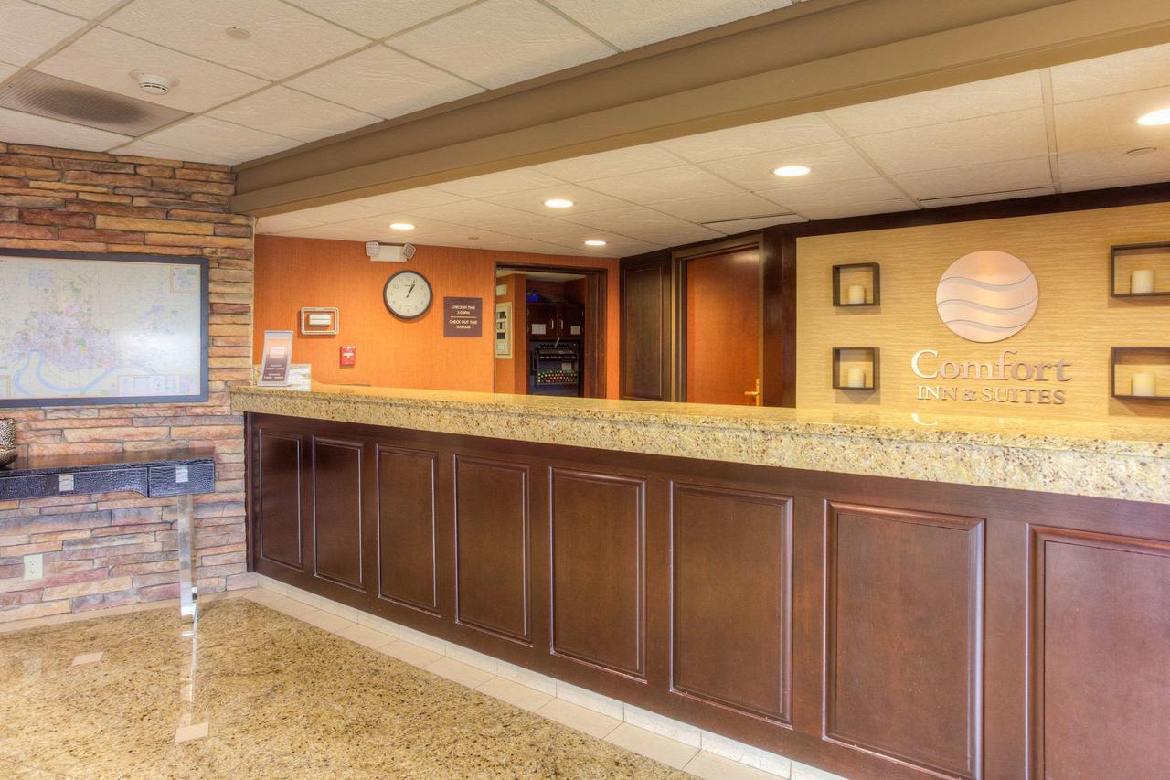 Comfort Inn & Suites Evansville Airport - thumb 24