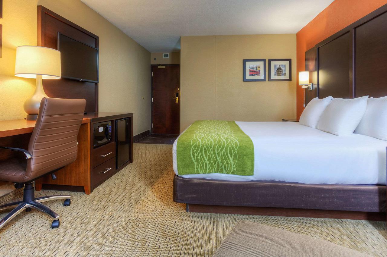 Comfort Inn & Suites Evansville Airport - thumb 17