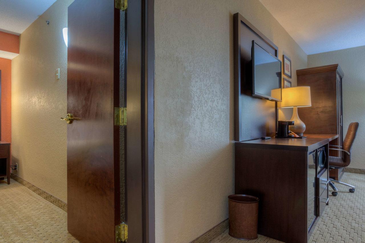 Comfort Inn & Suites Evansville Airport - thumb 4