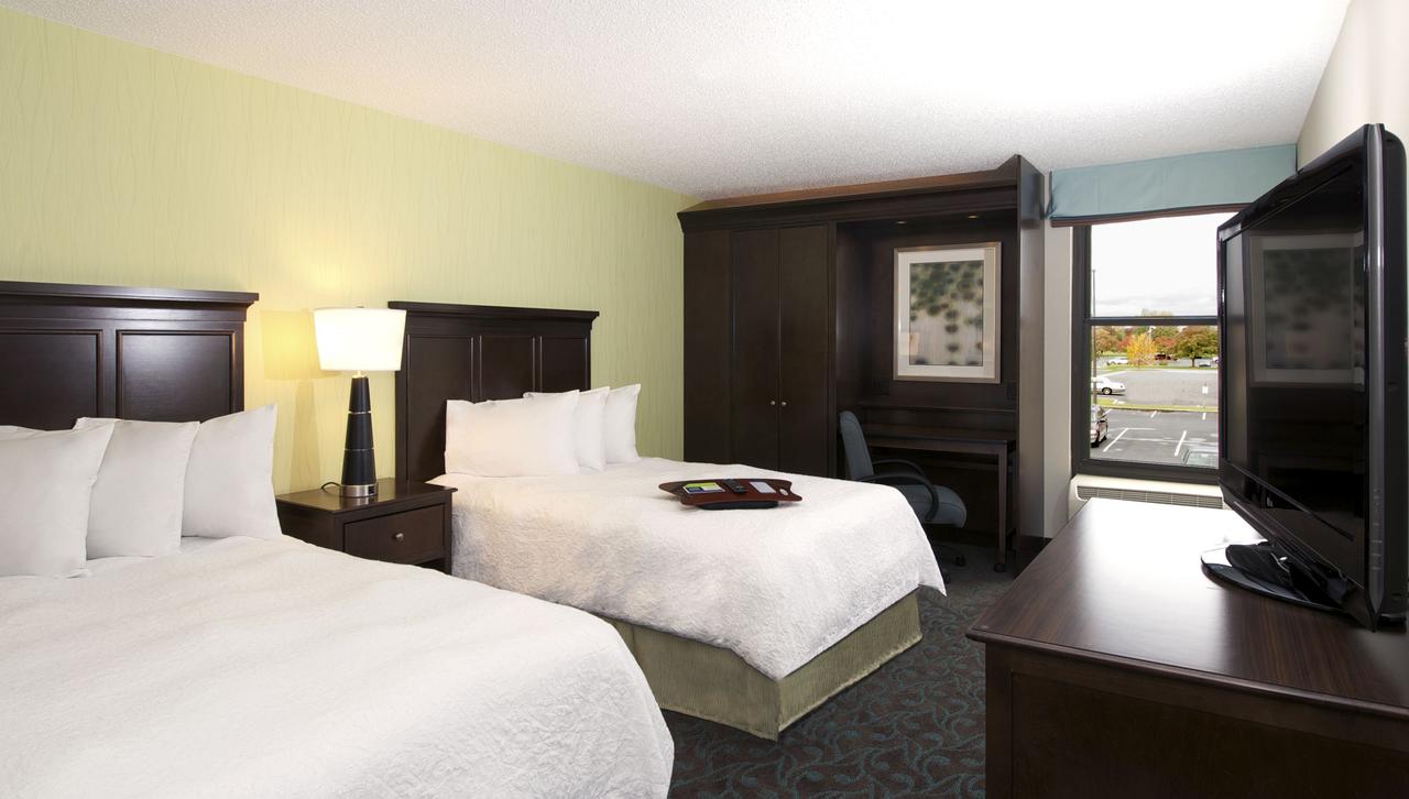 Hampton Inn Evansville - thumb 14