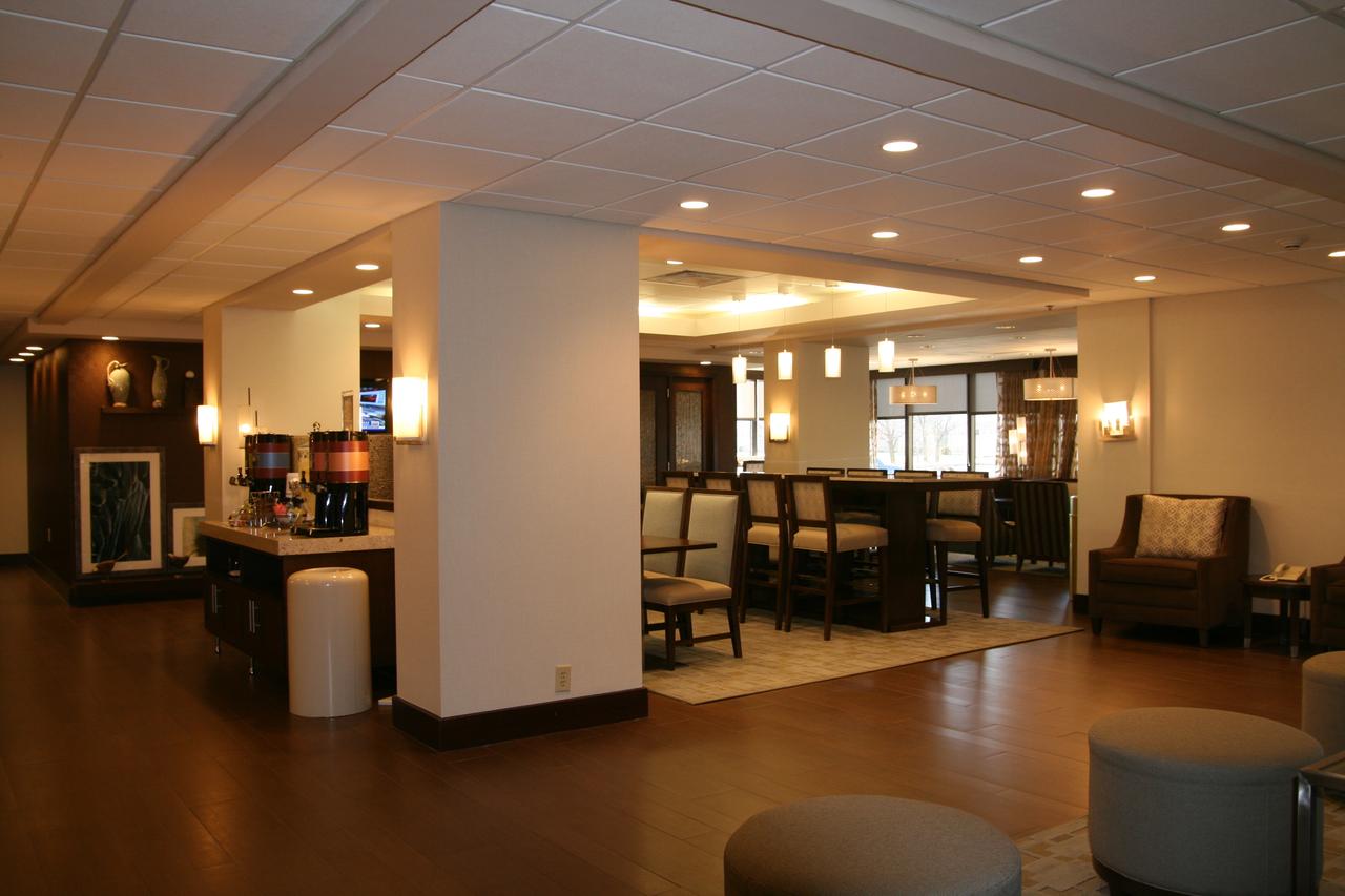 Hampton Inn Evansville - thumb 16