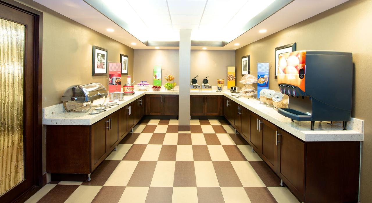 Hampton Inn Evansville - thumb 21