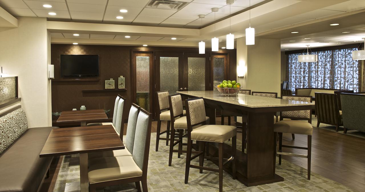 Hampton Inn Evansville - thumb 27