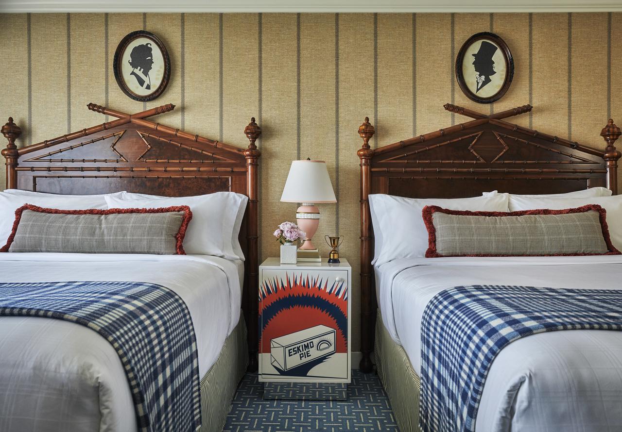 Graduate Iowa City - thumb 27