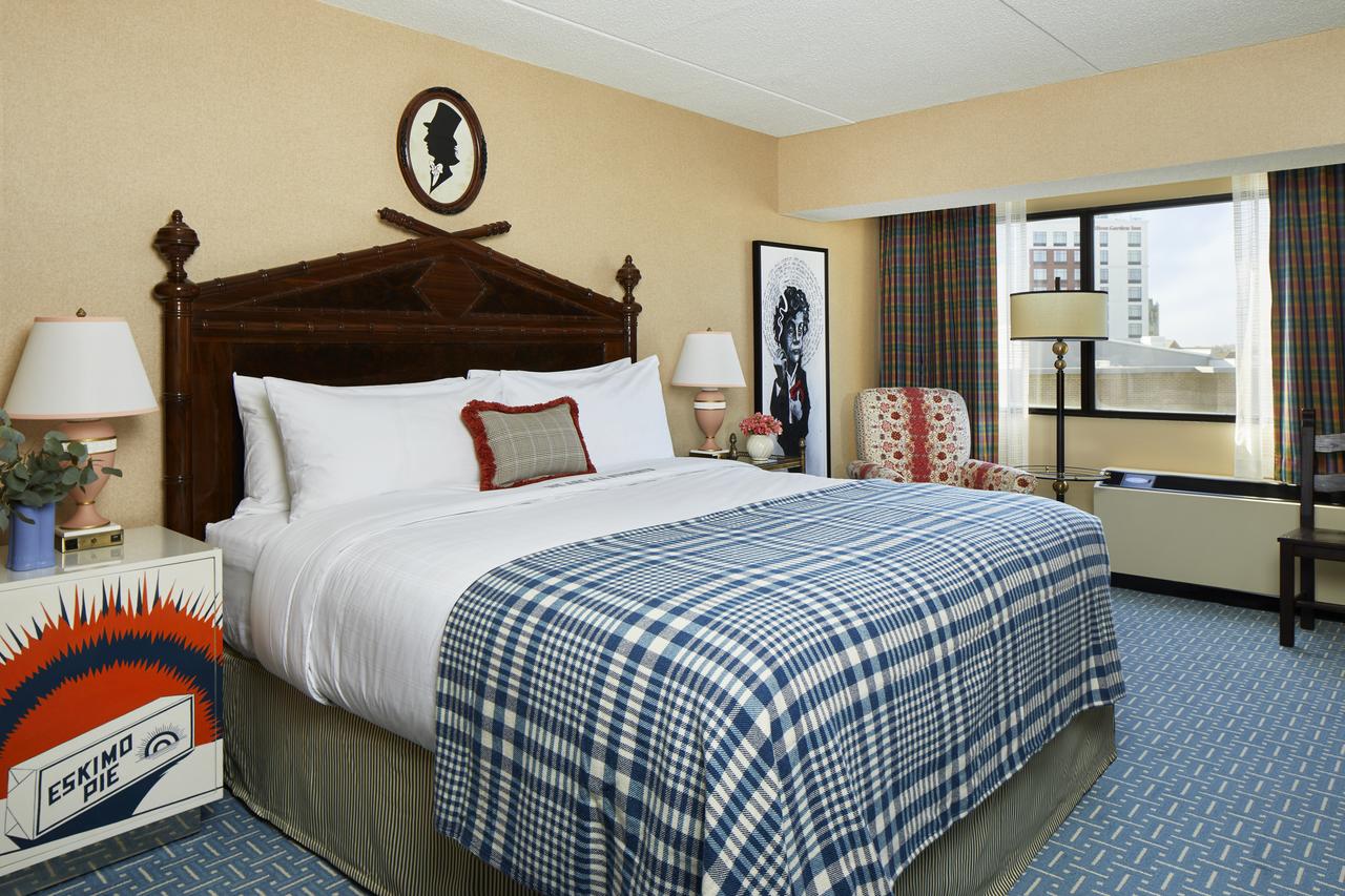 Graduate Iowa City - thumb 17