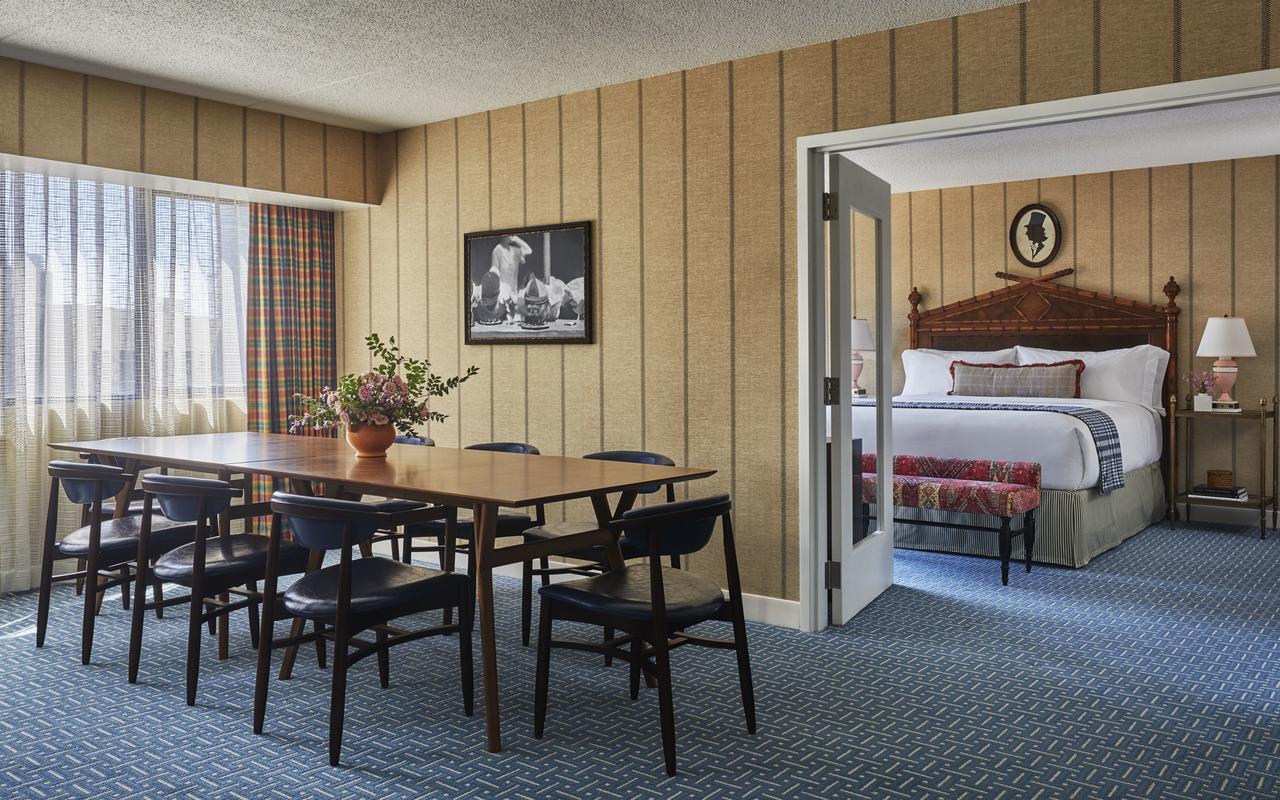 Graduate Iowa City - thumb 34