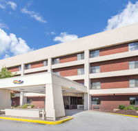 Baymont by Wyndham Davenport - Accommodation Ohio