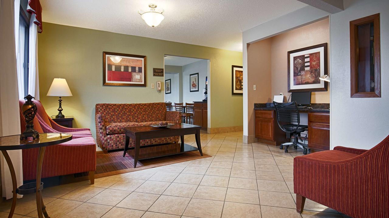 Best Western Mount Pleasant Inn - thumb 5
