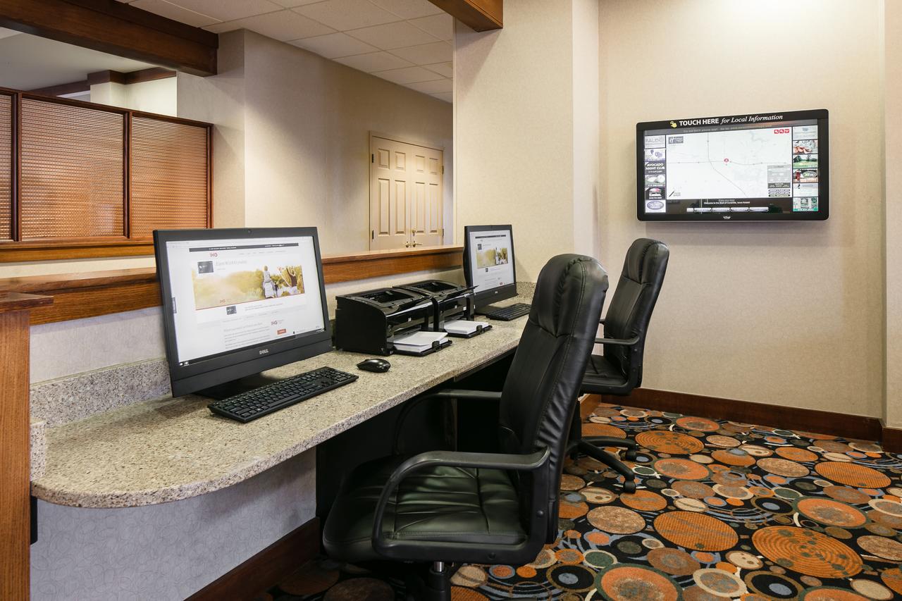 Holiday Inn Express Hotel & Suites Coralville - thumb 19