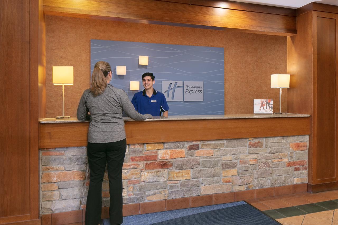 Holiday Inn Express Hotel & Suites Coralville - thumb 5
