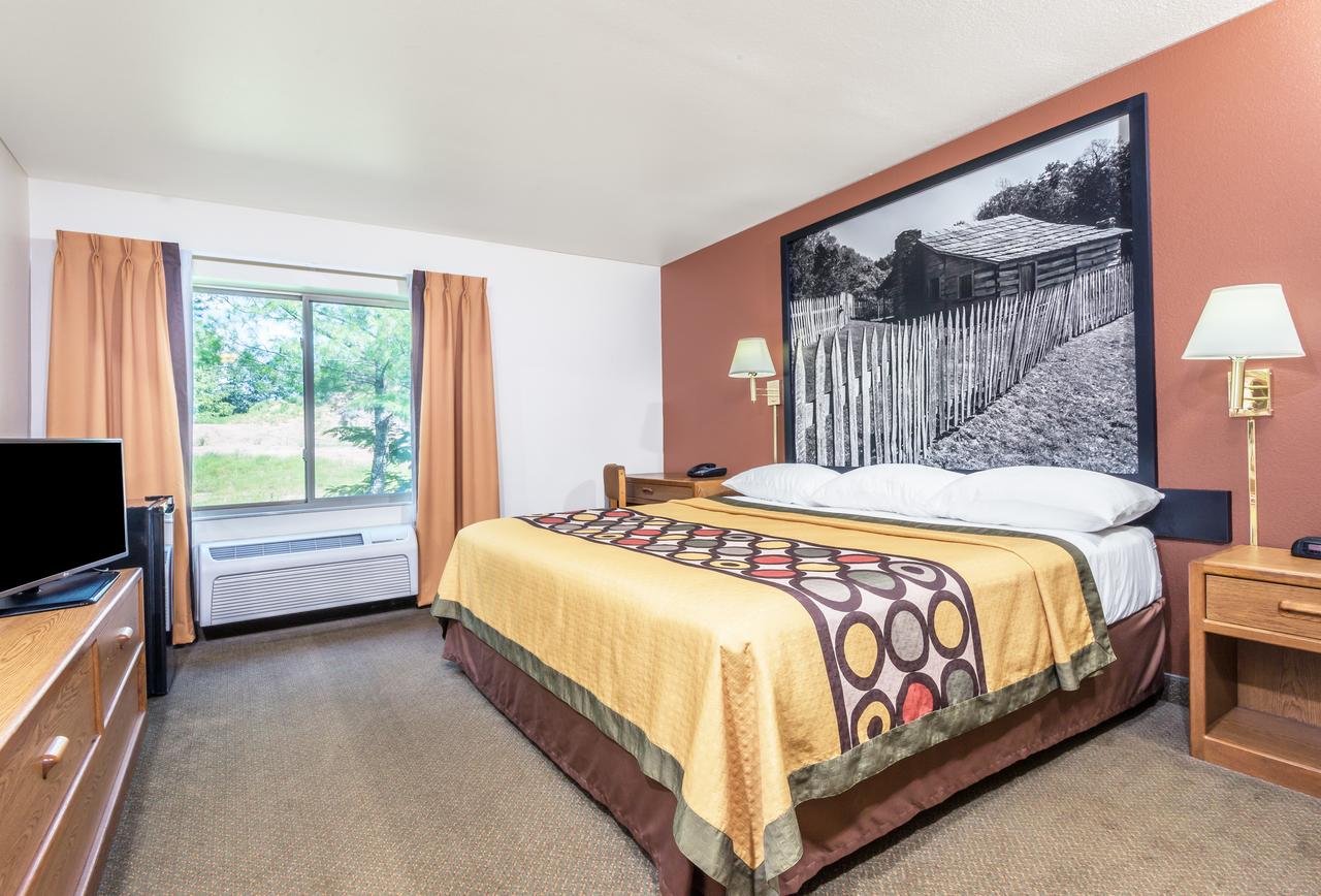 Super 8 By Wyndham Louisa - thumb 11