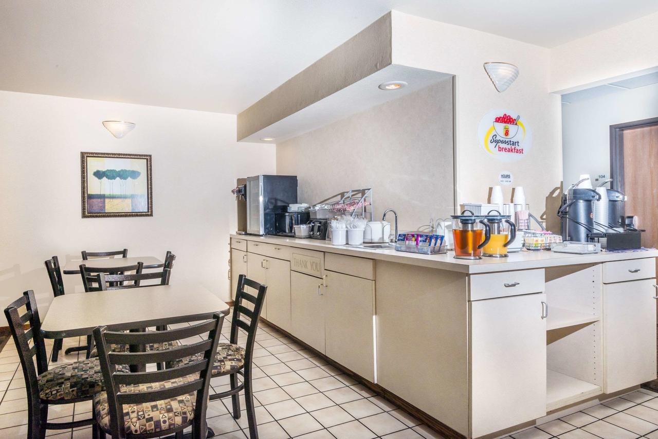 Super 8 By Wyndham Louisa - thumb 15