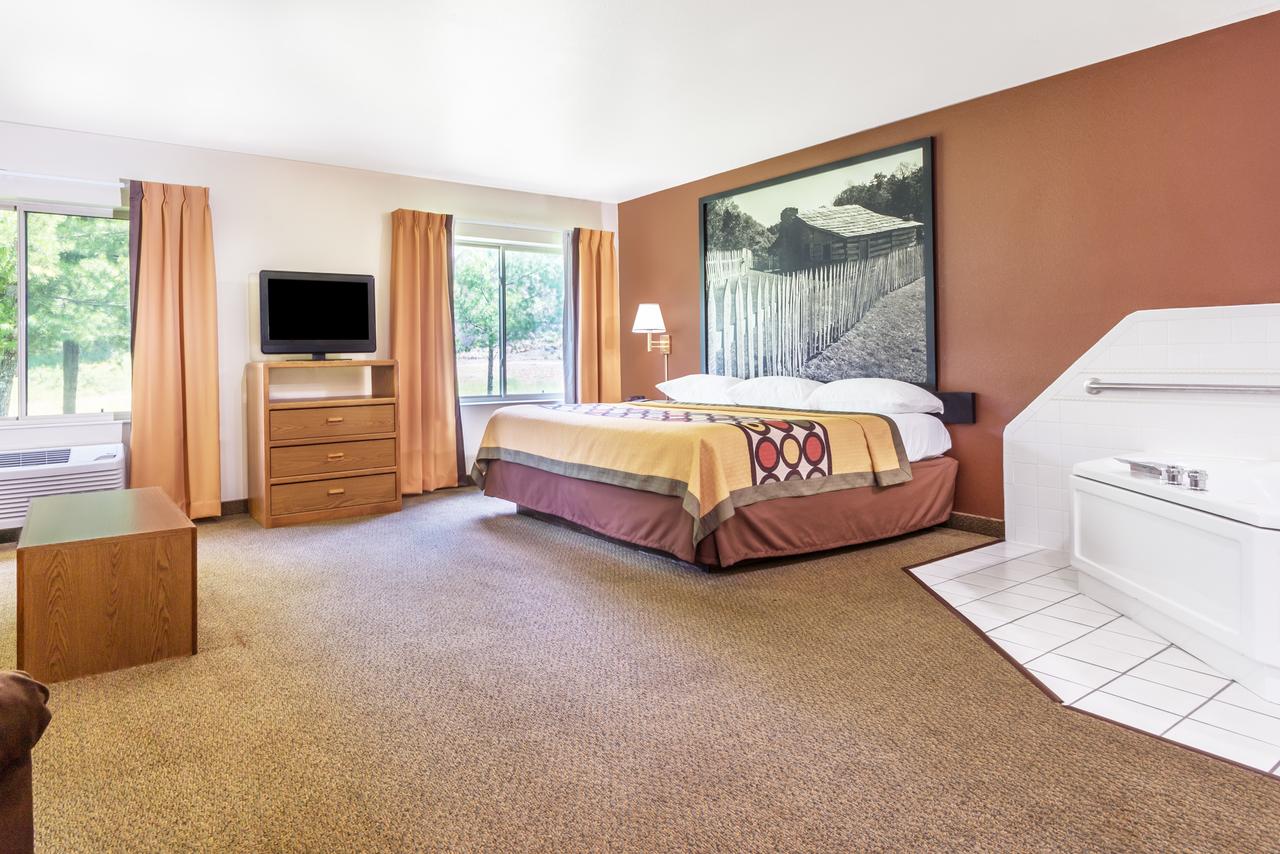 Super 8 By Wyndham Louisa - thumb 8