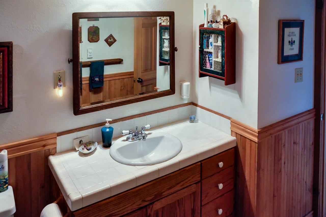 Log Home On Lopez-Spencer Spit - thumb 14