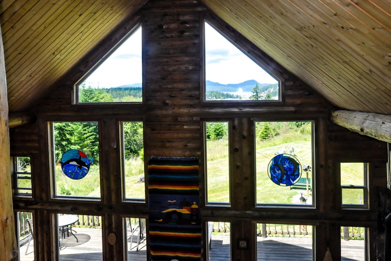 Log Home On Lopez-Spencer Spit - thumb 8