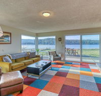 Lopez Island Mud Bay Waterfront home - Accommodation Ohio