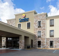 Comfort Inn  Suites Airport - Accommodation Ohio
