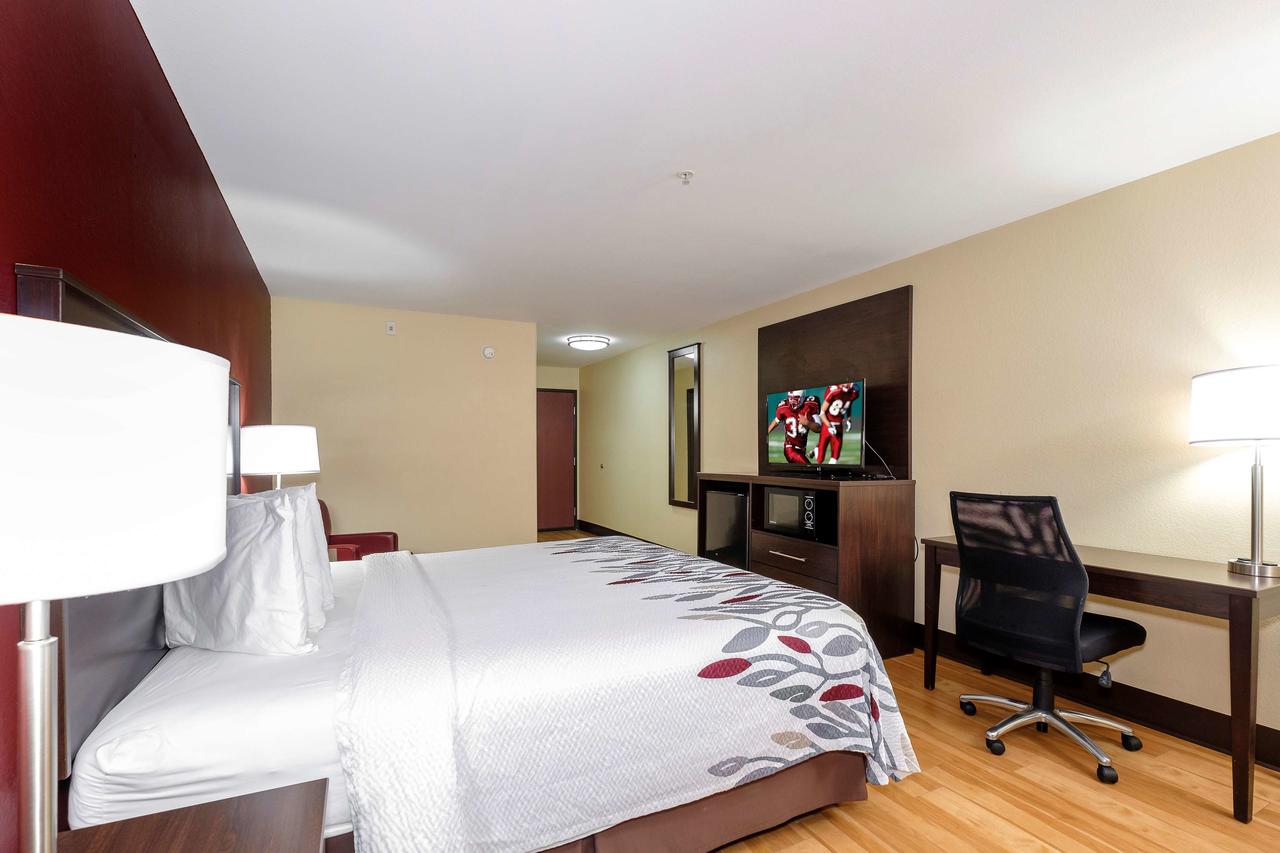 Red Roof Inn & Suites Lake Charles - thumb 27