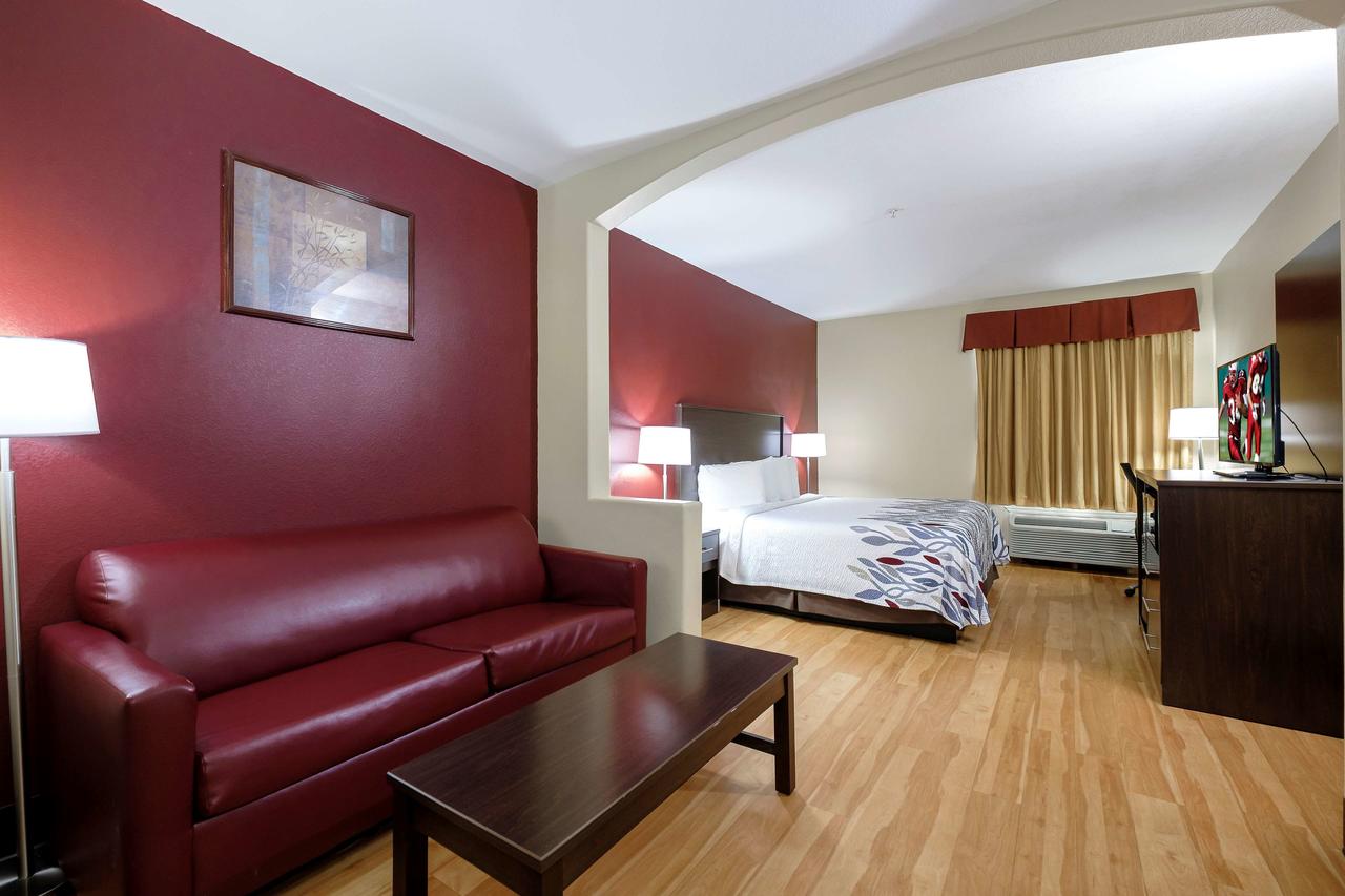 Red Roof Inn & Suites Lake Charles - thumb 22