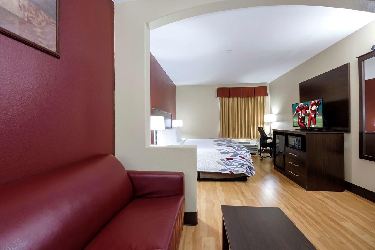 Red Roof Inn & Suites Lake Charles - thumb 15