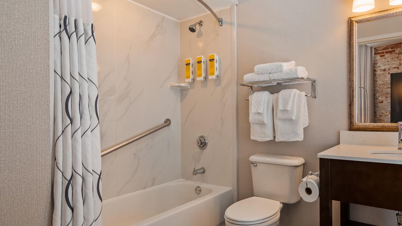 Best Western Plus St. Christopher Hotel - thumb 26