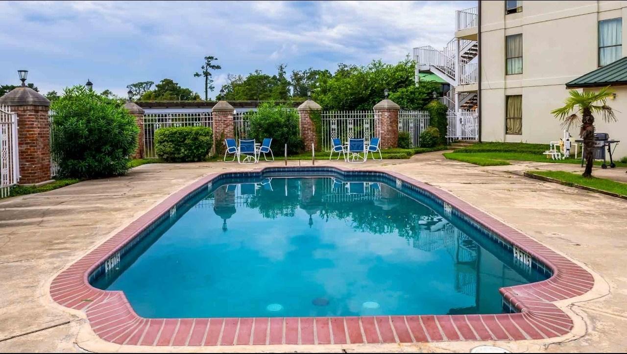 Motel 6 Lake Charles On The Bayou - thumb 2