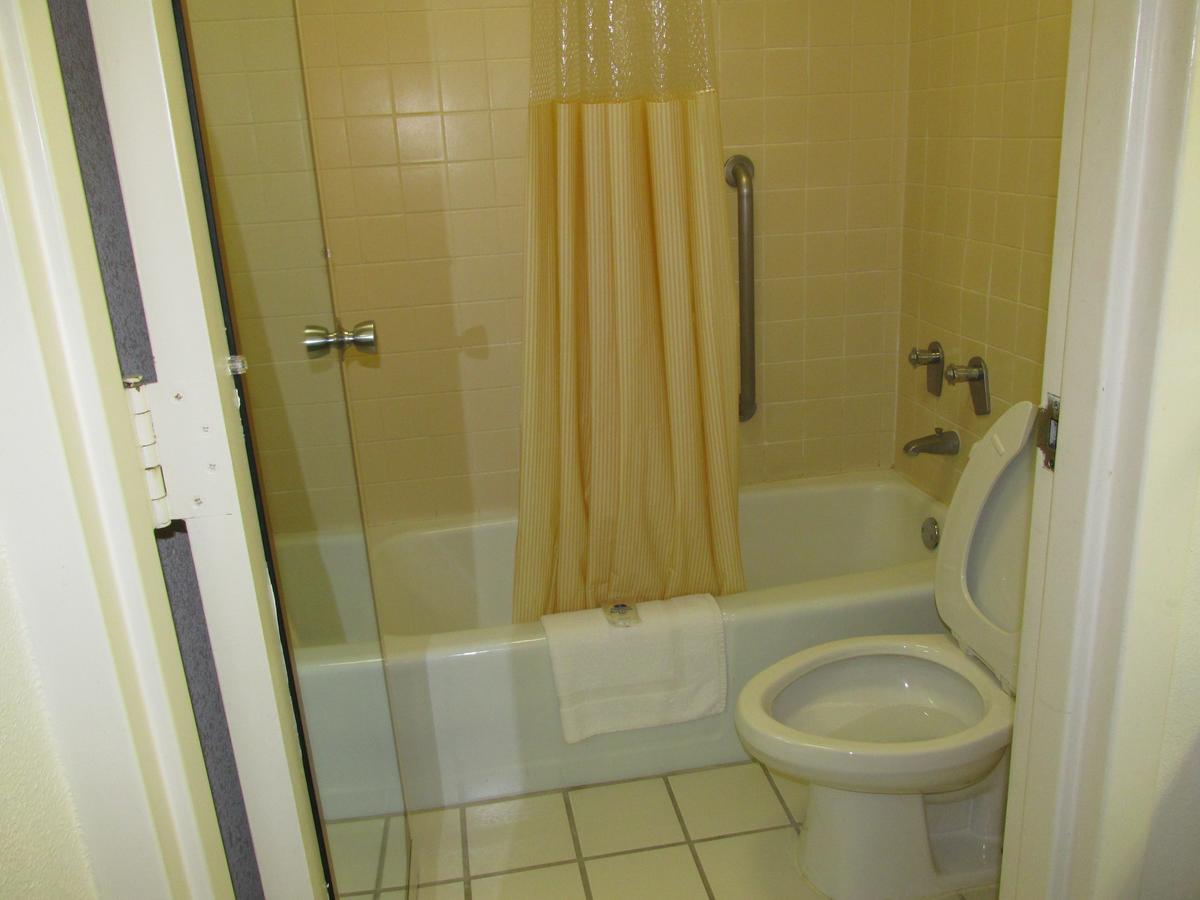 Americas Best Value Inn And Suites Lake Charles - thumb 15