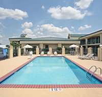 Days Inn by Wyndham Hammond - Accommodation Ohio