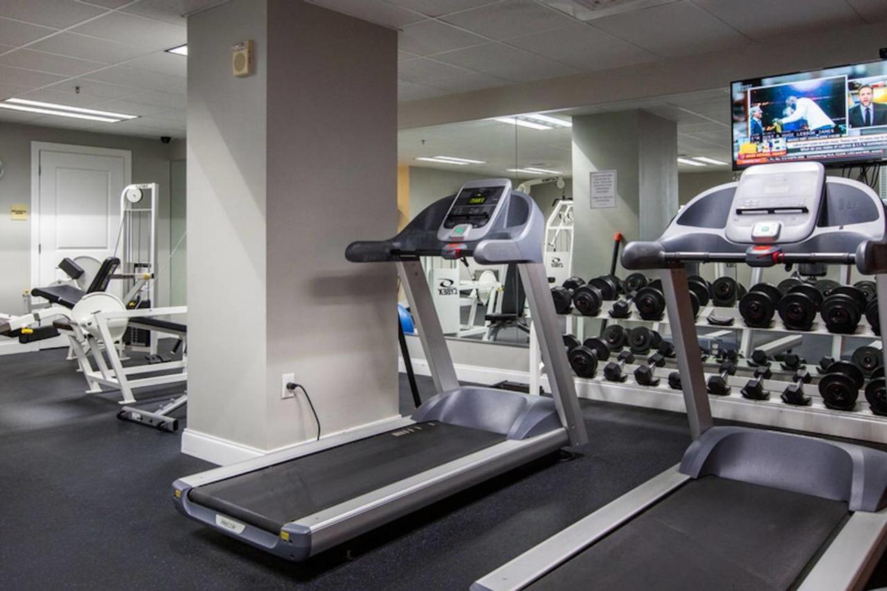 12th FL- SKYLINE W/ CITYSCAPE VIEWS-ROOFTOP POOL - thumb 11