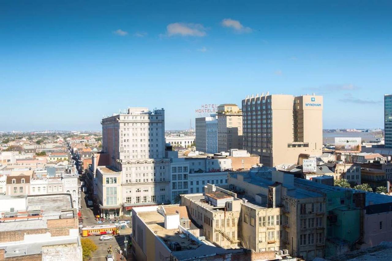 12th FL- SKYLINE W/ CITYSCAPE VIEWS-ROOFTOP POOL - thumb 18